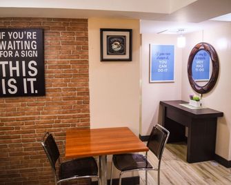 Zen Rooms Pryce Business Park - Thành phố Davao - Phòng ăn