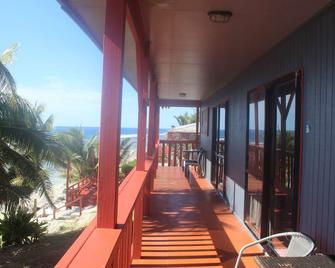 Kiikii Inn & Suites - Rarotonga - Balcón
