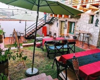 Cabañas Big Mountain - Bernal - Patio