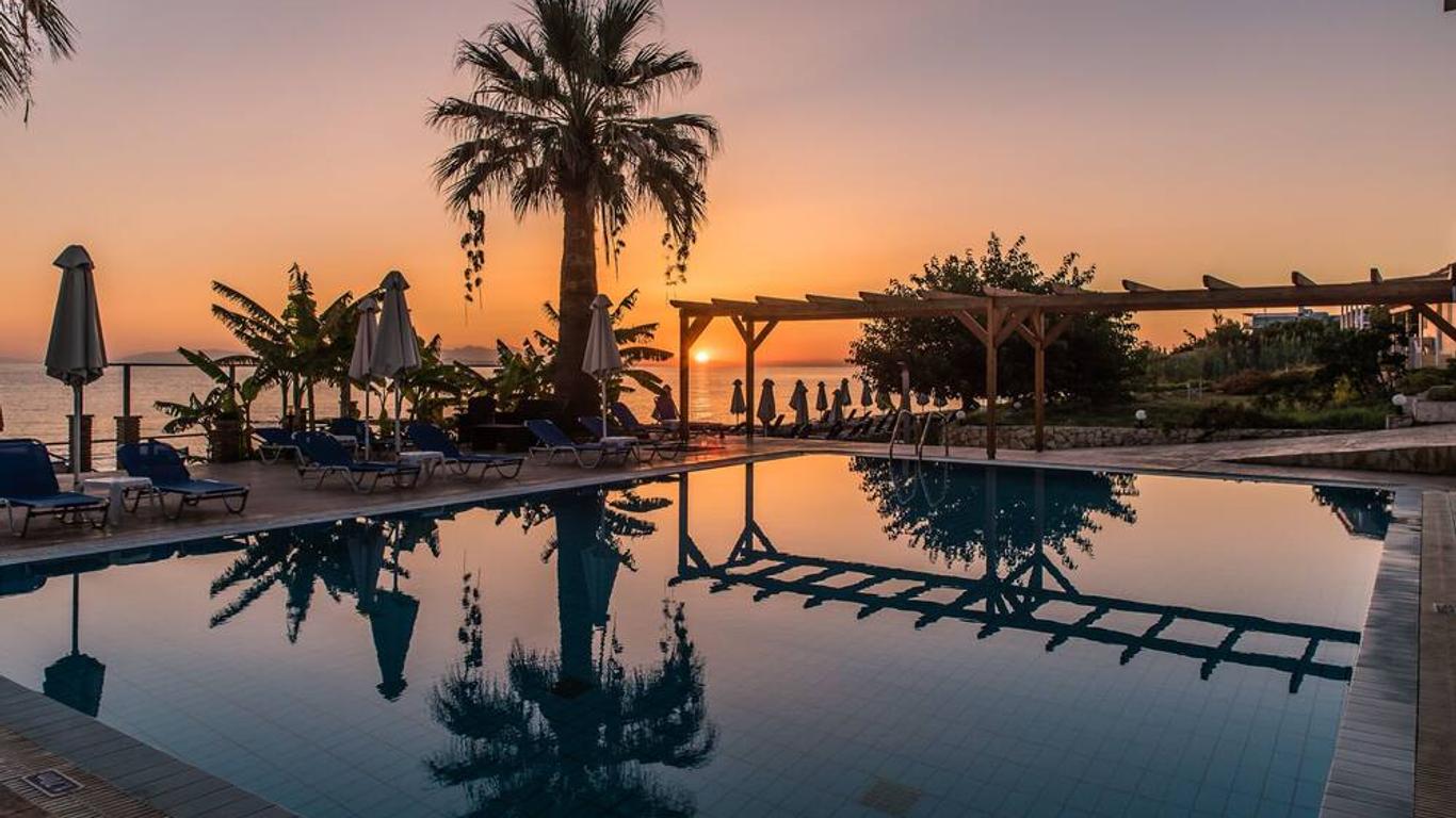 بلوسي بيتش هوتل آند سويتس