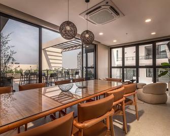 Zentrum - Stay & Residences By Ava - Asuncion - Dining room