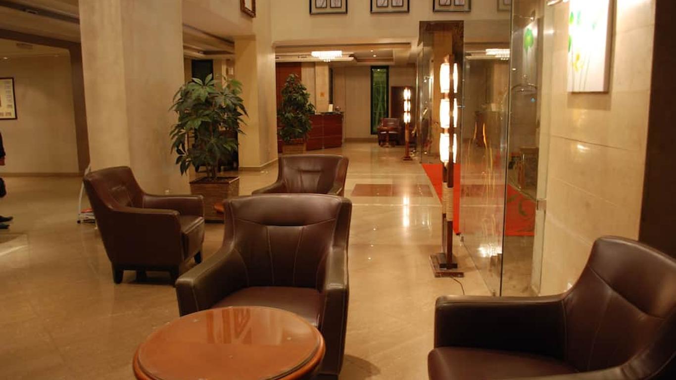 Times Square Suite Hotel