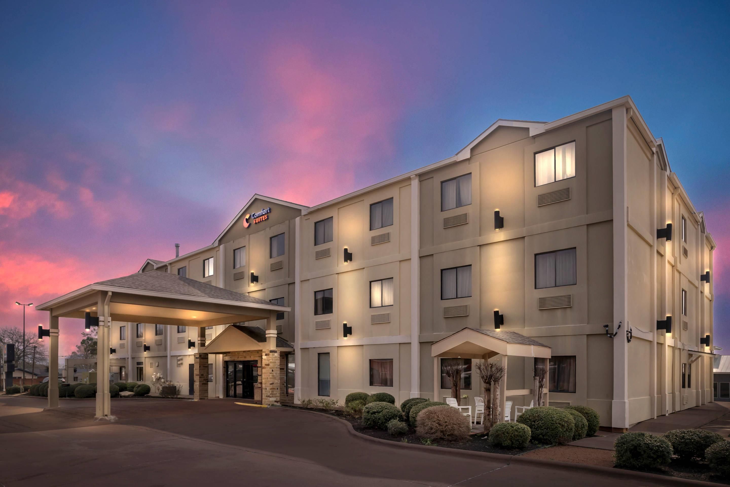 Comfort Suites Brenham - Brenham - Gebäude