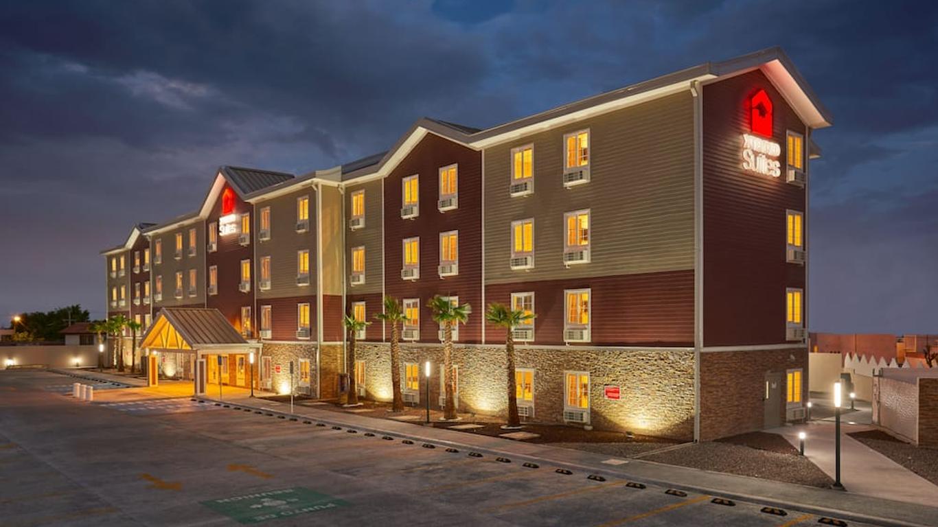 Extended Suites Tijuana Macroplaza