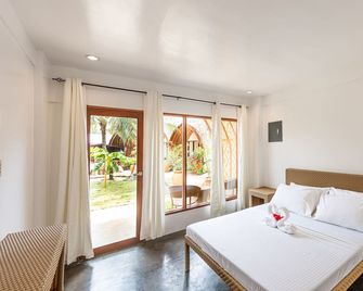 Tropical Temple Siargao Resort - General Luna - Bedroom