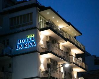 Hotel La Riva - Giardini Naxos - Building
