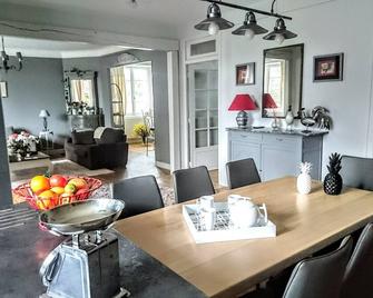 Ideal For Family Holidays In Corrèze - Saint-Pardoux-la-Croisille - Comedor