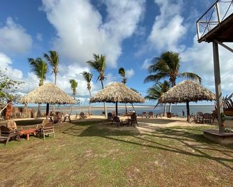 Thatched Cottage High Standard In Maranhenses Sheets - Atins - Patio