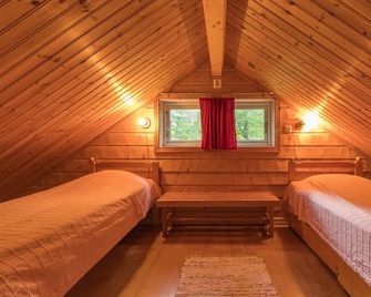 Småland vacation in the forest between lakes and the Baltic Sea coast - Oskarshamn - Habitación