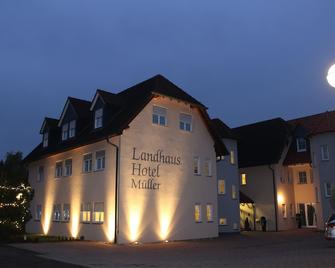 Landhaus Hotel Müller - Aschaffenburg - Building