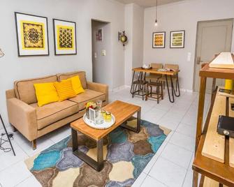 Aris Athens Suites - Athens - Living room