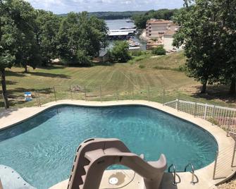 Private Pool Vacation Home - Lake Ozark