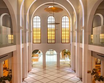 Le Méridien Ra Beach Hotel & Spa - El Vendrell - Lobby