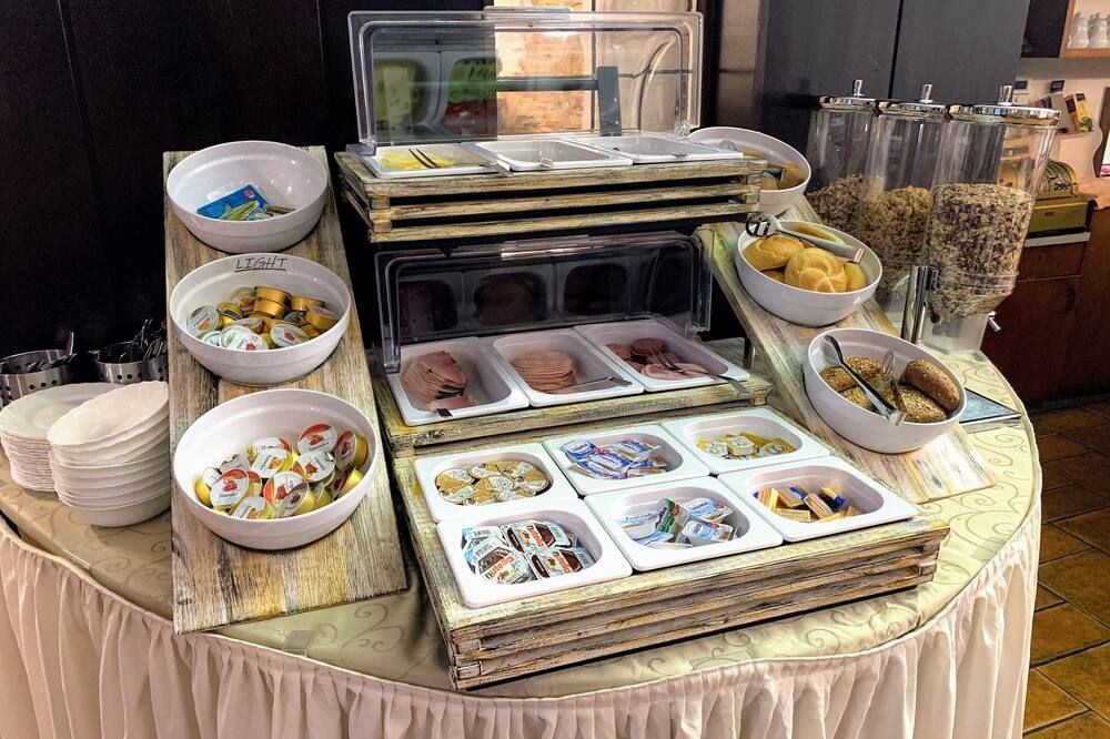 City Hostel - Augusta - Buffet