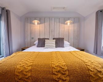 Sailmaker's Cottage - Lymington - Bedroom