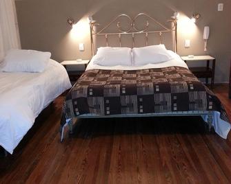 New Arapey Hotel - Montevideo - Schlafzimmer