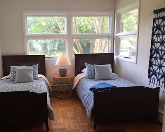 Horseshoe Point in St. Marys City, MD - Lexington Park - Schlafzimmer