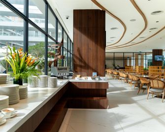 Laya Resort Phuket - Phuket - Restaurang