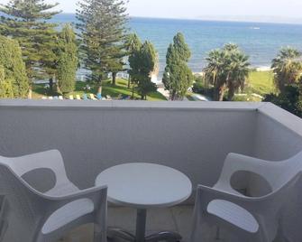 Hotel Corniche Palace - Bizerte - Balcony