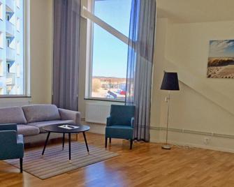 Torslanda Hotel Apartment - Göteborg - Wohnzimmer
