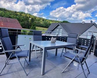 Ferienwohnung Zum Tannenwirt - Medebach - Balkon