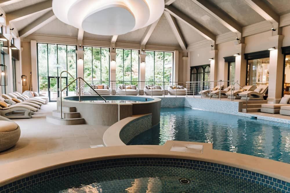 تشامبينيز موترام هول