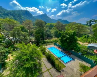 Ebony Riverside Resort - Kitulgala - Pool