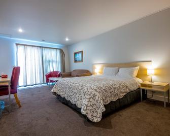 The Westhaven Motel - Fox Glacier - Bedroom