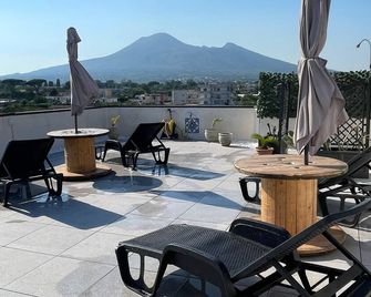 بومباي ويندو - بومباي - شرفة