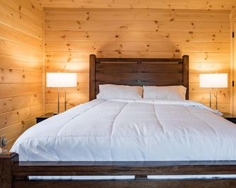 Single Island Shores - Hector - Bedroom