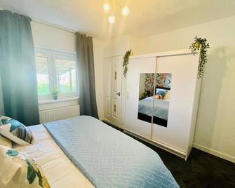 Mitchell Apartment by Klass Living Coatbridge - Coatbridge - Bedroom