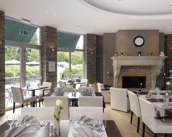 Mont-des-Pins - דורבוי - מסעדה