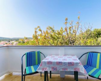 Apartments Ruza A - Lopar - Balcón