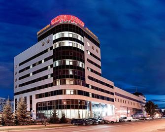 Hotel Markstadt - Celjabinsk - Edificio