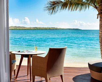 Fiji Marriott Resort Momi Bay - Momi - פטיו
