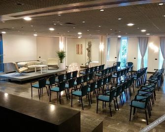 B&b Hotel Fabriano Janus - Fabriano - Sala riunioni