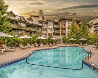 Blackcomb Springs Suites By Clique - וויסלר