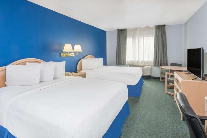 Days Inn By Wyndham Osage Beach Lake Of The Ozarks 50 8 0
