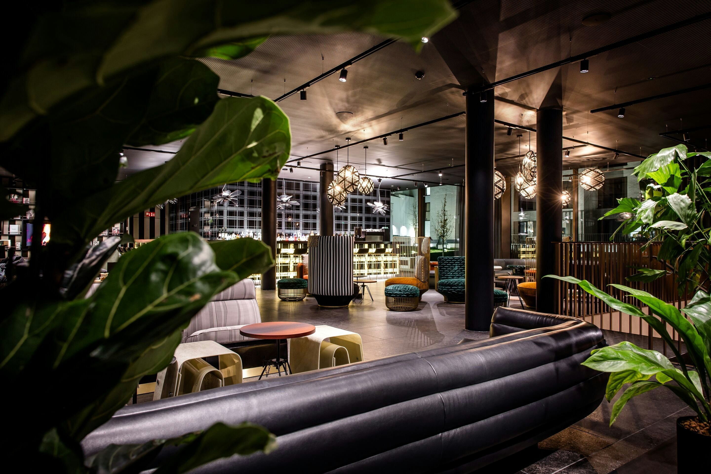Motel One Antwerp - אנטוורפן - בניין