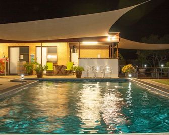 Angaston Vineyards Motel - Angaston - Piscina