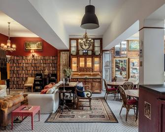 Labor Alliance Residence by LovelyStay - Lisbon - Lounge