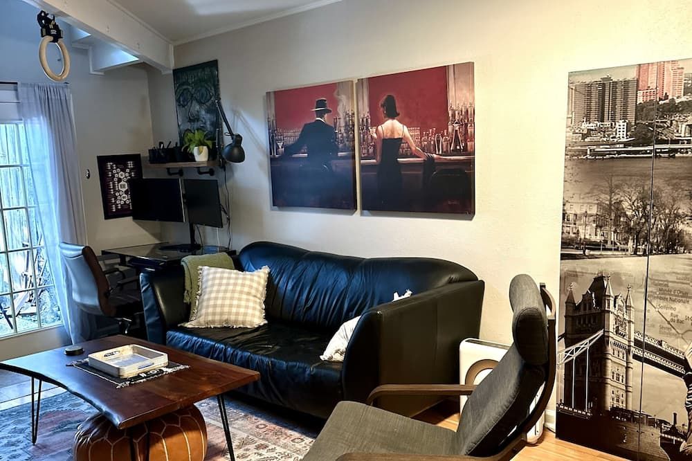 HiFi Sound & Comfort - Uptown Dallas / 2-story loft - דאלאס - סלון