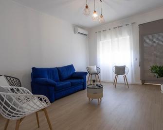 My Dream Apartamento 130m2 Regiao Centro 3 Quartos / 2 Casas Banhos Total 8 P.\n\n - Alcains - Sala de estar