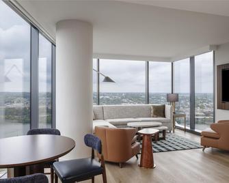 Hilton Arlington Rosslyn The Key - Arlington - Yatak Odası