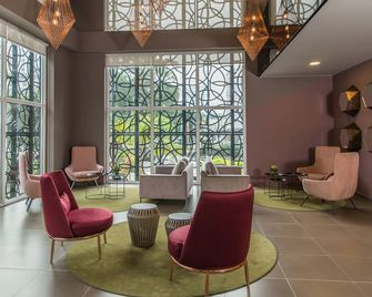 City Express Plus by Marriott Medellin Colombia - Medellín - Lounge