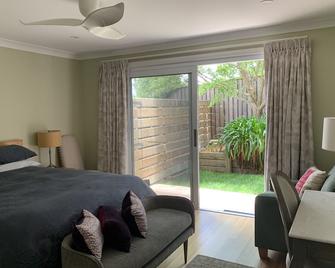 Stroll to Bowral, Cherry Tree Walk, Mt Gibraltar - Bowral - Bedroom