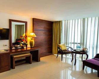 Sabaidee@Lao Hotel Vientiane - ויינטיאן - סלון