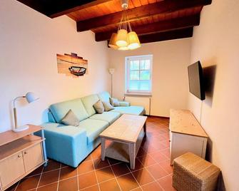 2 Zimmer Business Wohnung mit Terrasse - Ahrensburg - Wohnzimmer