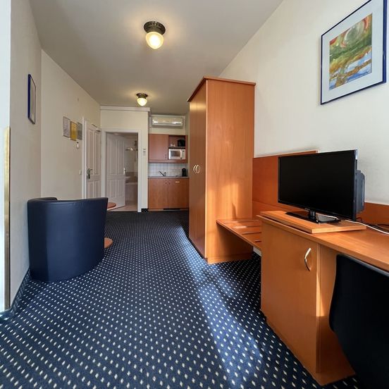 Living room view of Suite Hotel 900 m zur Oper