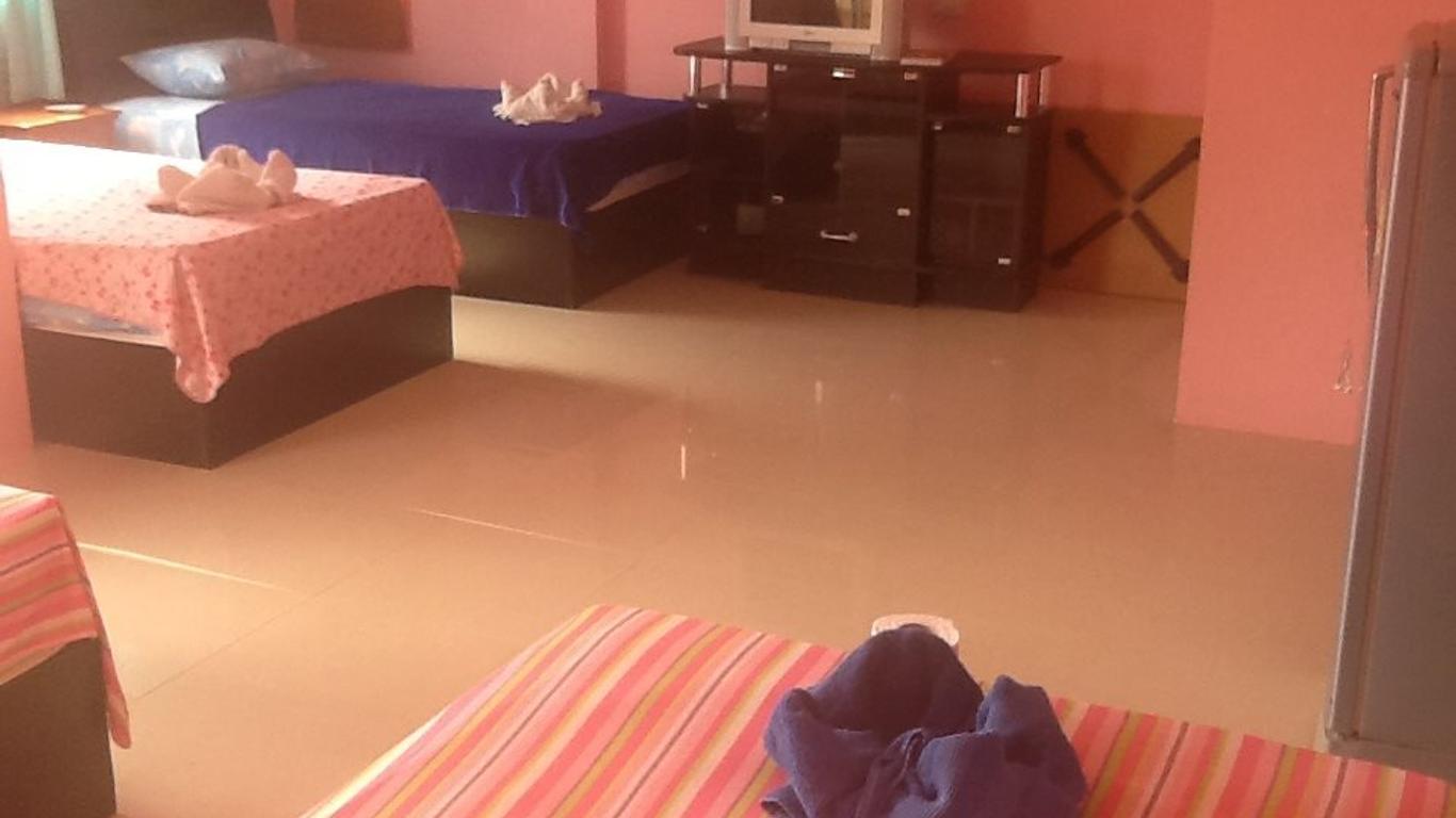 Peach Guesthouse
